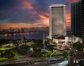 2631759-InterContinental-MIAMI-Hotel-Exterior-2